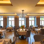 Nunne Boutique Готель 4*