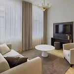 Nunne Boutique מלון 4*